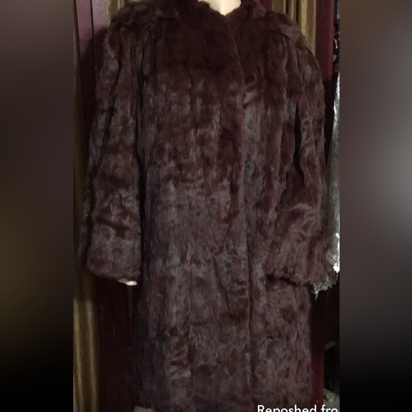 Vintage Brown Fur Coat - Picture 4 of 5